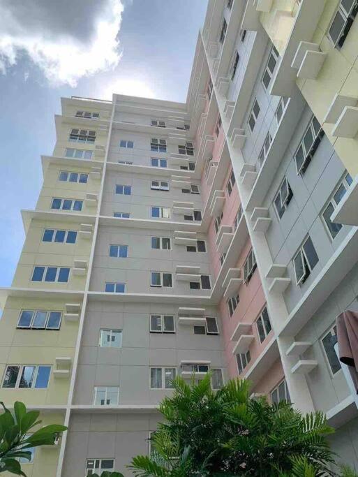 1Br With Extra Room At One Regis- Megaworld Bacolod Exterior photo