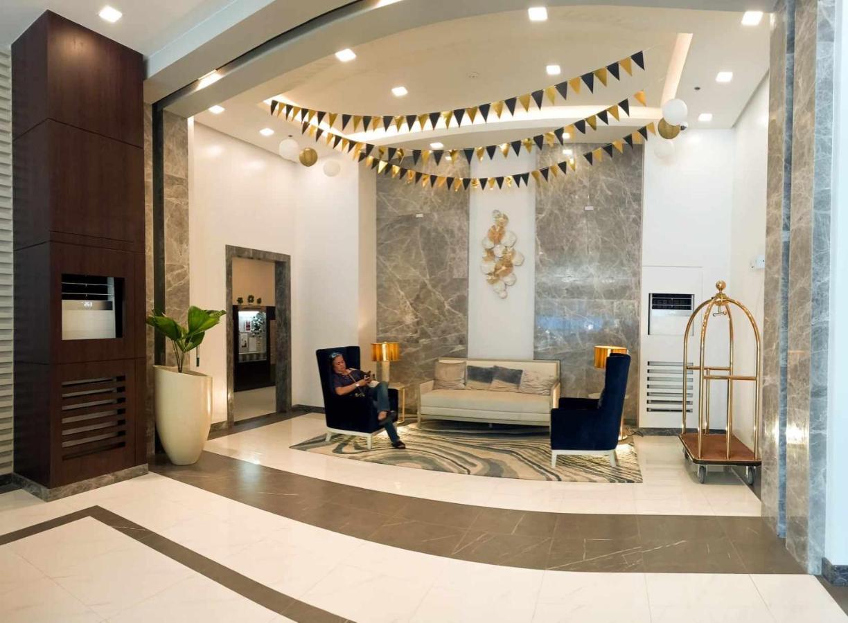 1Br With Extra Room At One Regis- Megaworld Bacolod Exterior photo